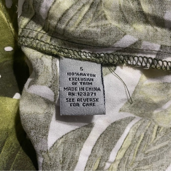 J For Justify Green White Palm Leaf Print Faux Button Sundress - Picture 5 of 6